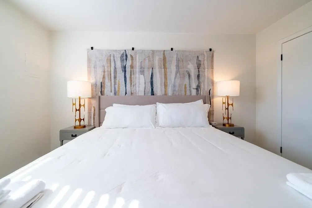Apartment Sojourn'S Harborage Seagull Suite Pets Welcome North Camellia Acres United States